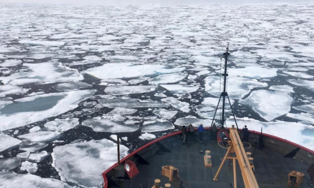Συναγερμός στη Ρωσία: 17 αγνοούμενοι από βύθιση αλιευτικού